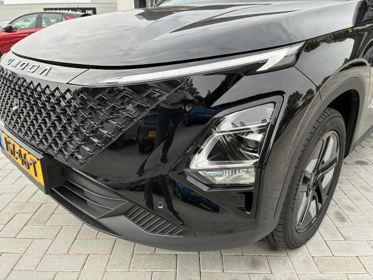 Vehicle Image 21