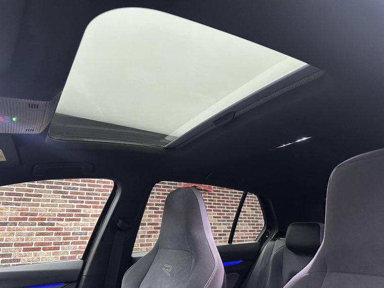Vehicle Image 37