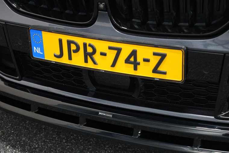 Vehicle Image 28