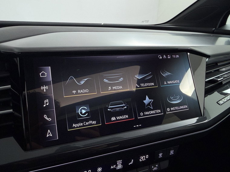 Vehicle Image 30