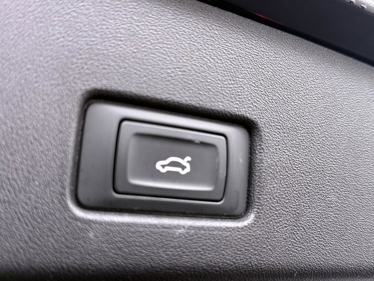 Vehicle Image 39