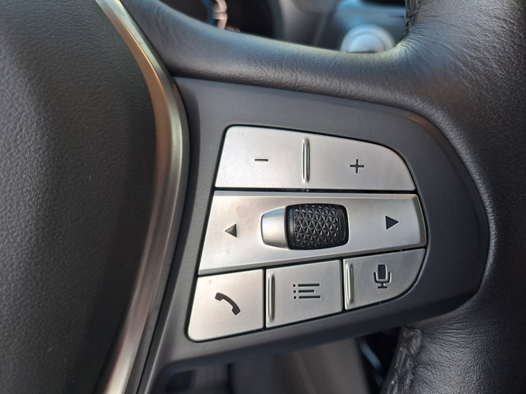 Vehicle Image 27