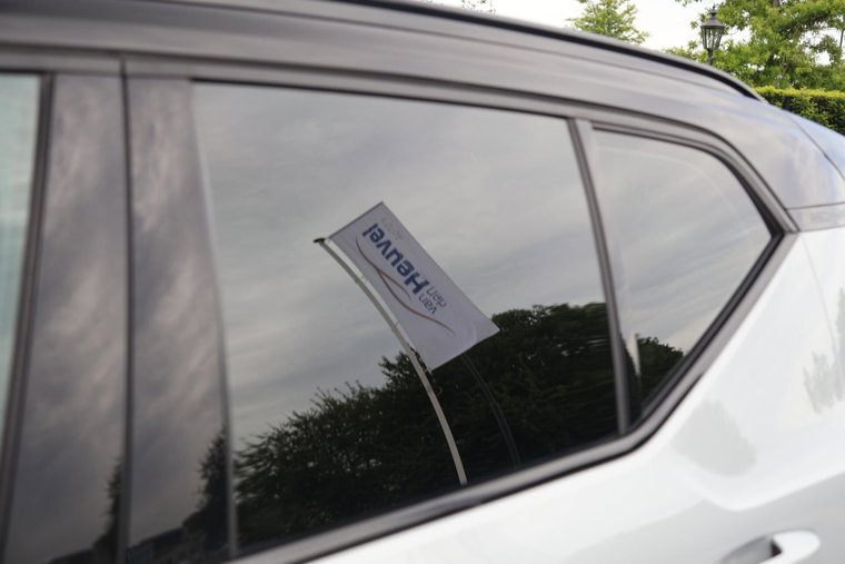 Vehicle Image 11