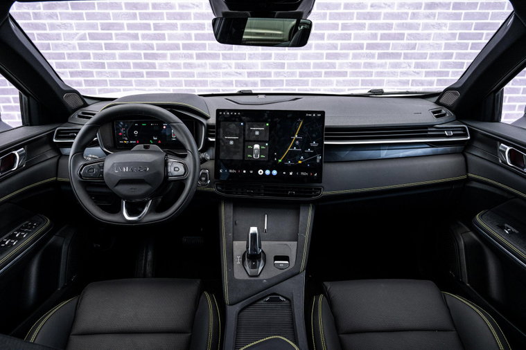 Vehicle Image 5