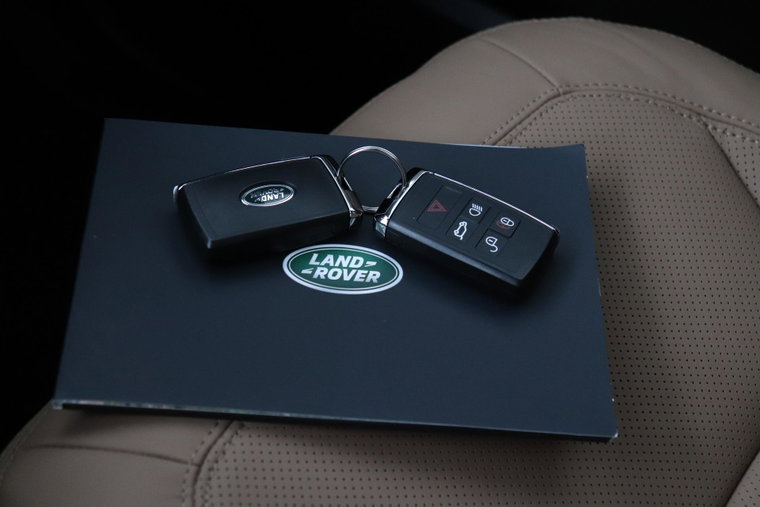 Vehicle Image 18