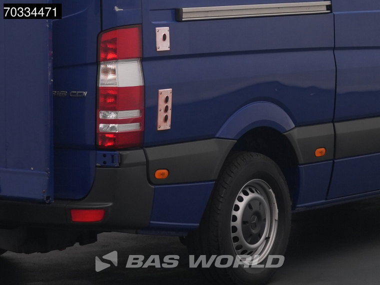 Vehicle Image 34