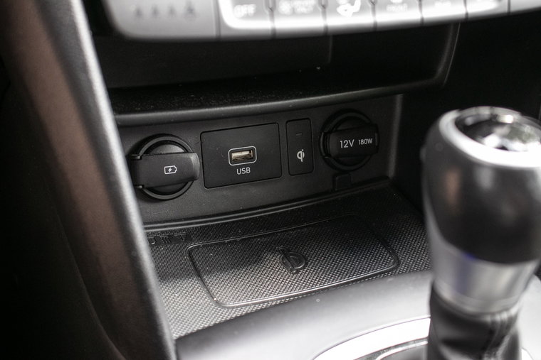 Vehicle Image 23