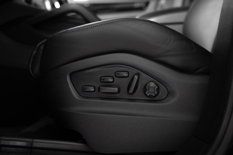 Vehicle Image 15