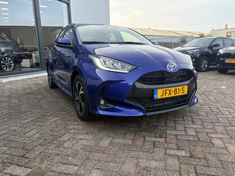 Vehicle Image 6