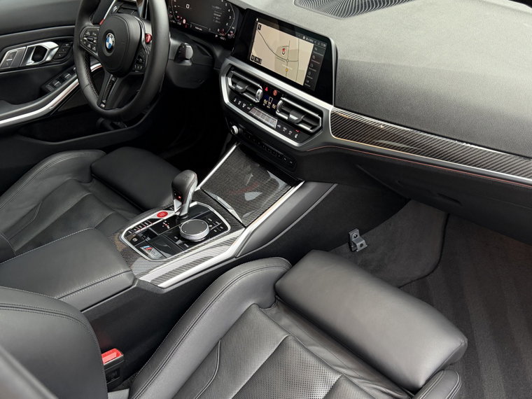 Vehicle Image 38