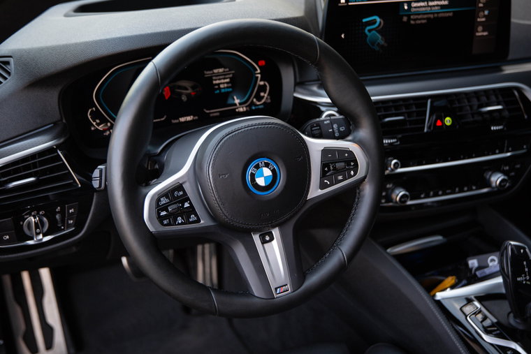 Vehicle Image 12