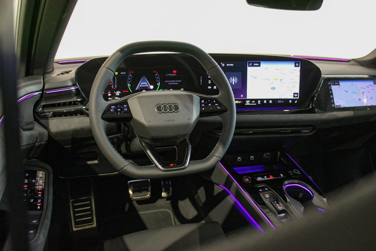 Vehicle Image 21