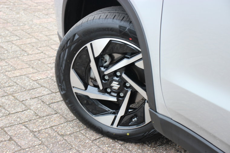Vehicle Image 18