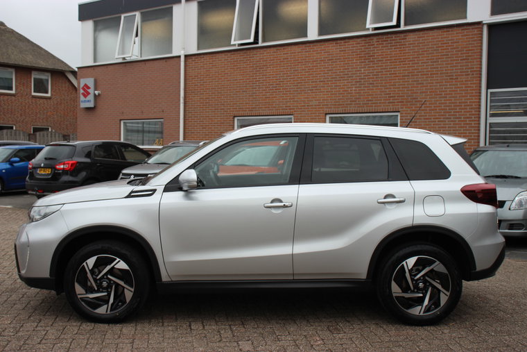 Vehicle Image 4