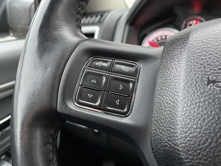 Vehicle Image 36