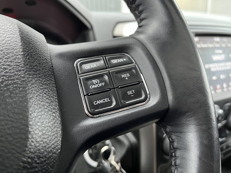 Vehicle Image 37