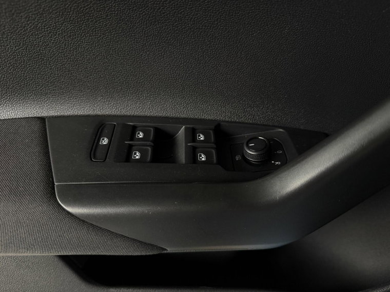 Vehicle Image 27