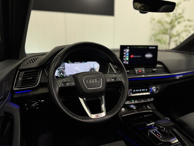 Vehicle Image 32