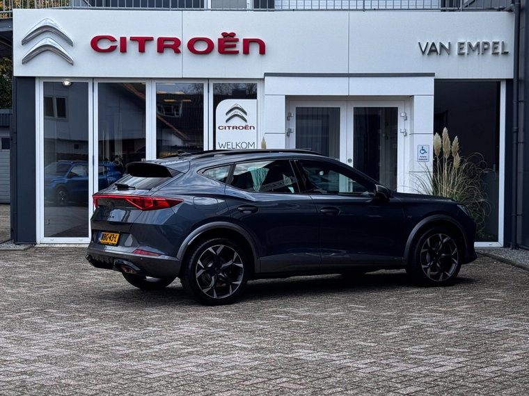 Vehicle Image 42
