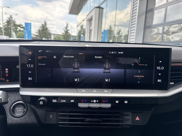 Vehicle Image 48
