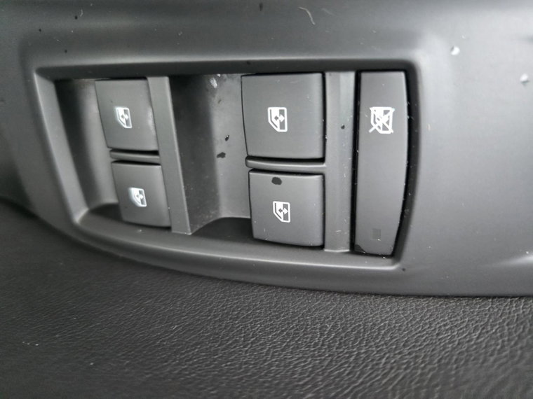 Vehicle Image 28