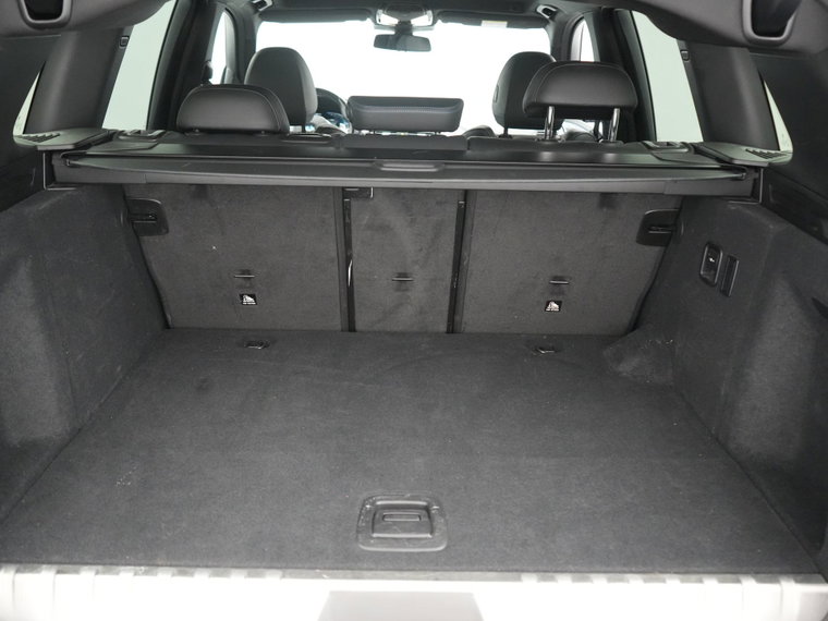 Vehicle Image 41