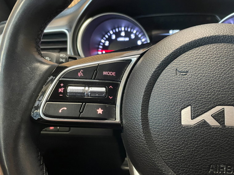 Vehicle Image 37