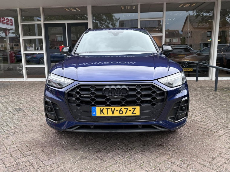 Vehicle Image 6