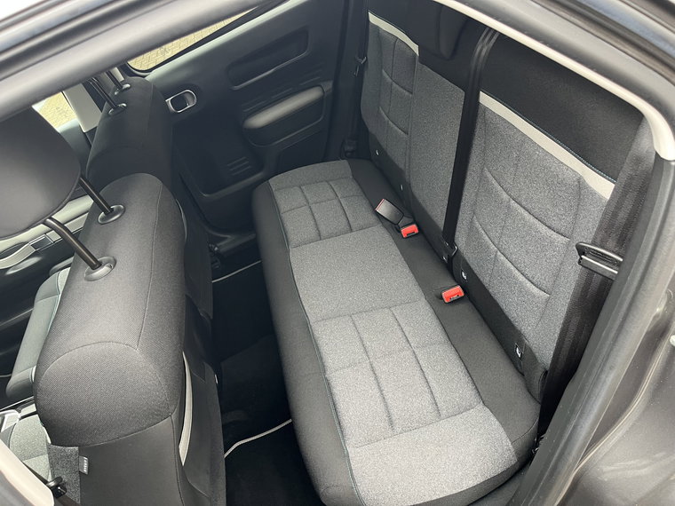 Vehicle Image 18