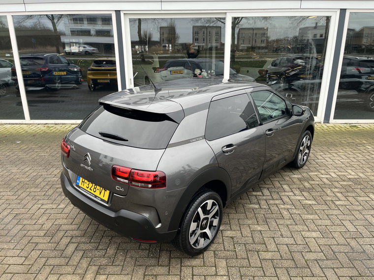 Vehicle Image 34