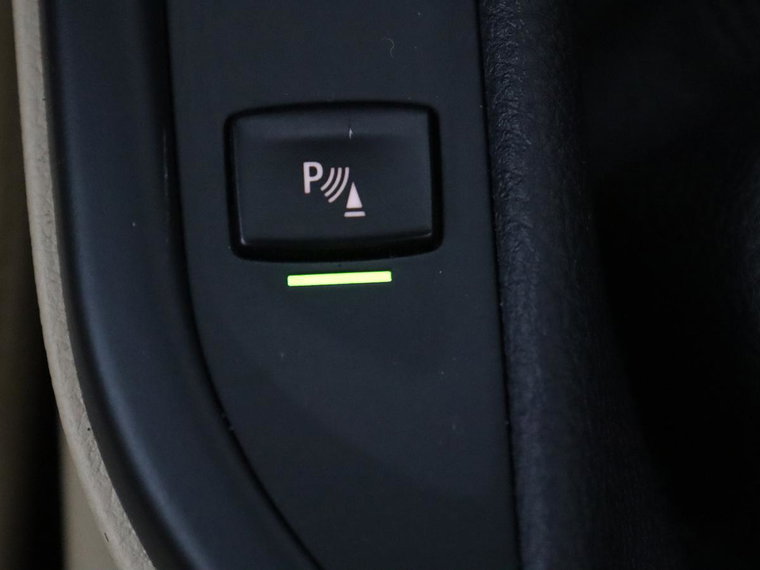 Vehicle Image 27