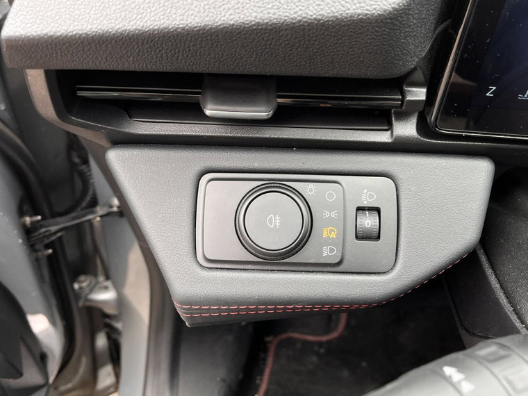 Vehicle Image 23