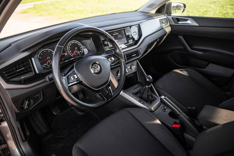 Vehicle Image 18