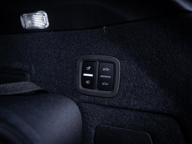 Vehicle Image 53
