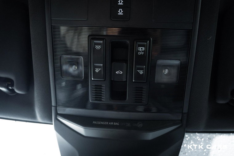 Vehicle Image 37