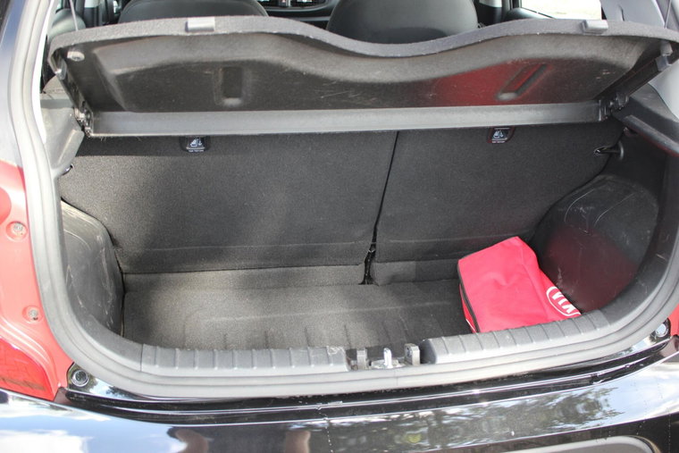 Vehicle Image 21