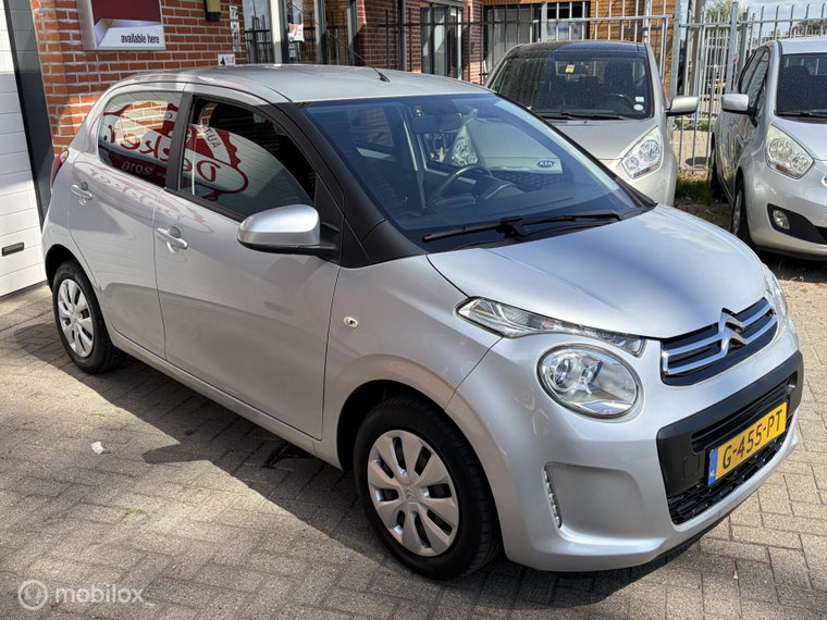Vehicle Image 6