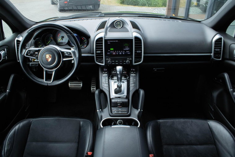 Vehicle Image 27