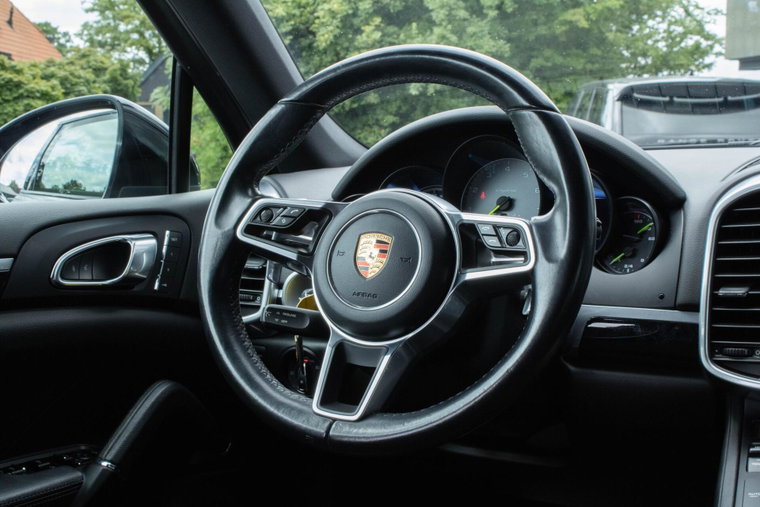 Vehicle Image 30
