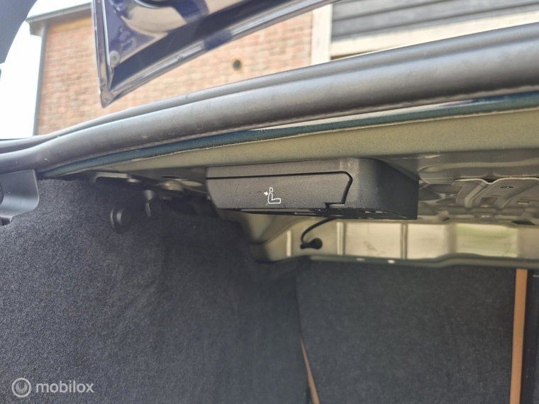 Vehicle Image 41