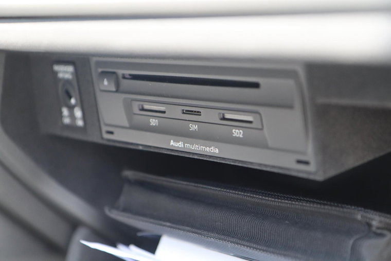Vehicle Image 22