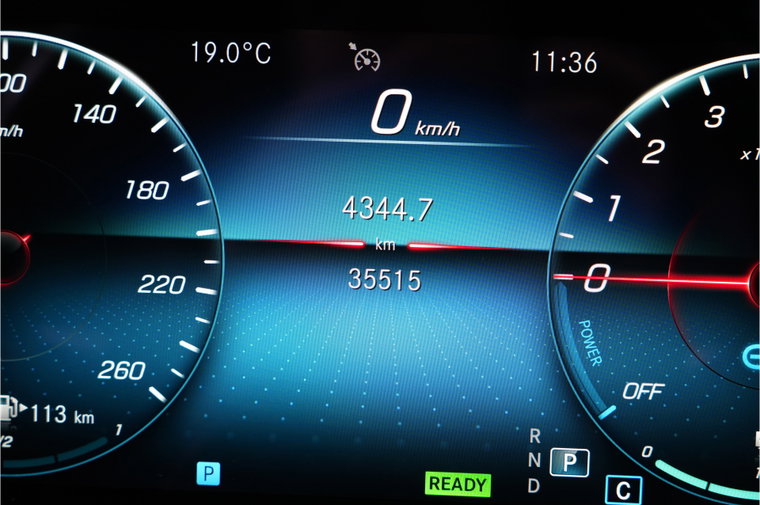 Vehicle Image 32