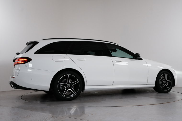 Vehicle Image 48