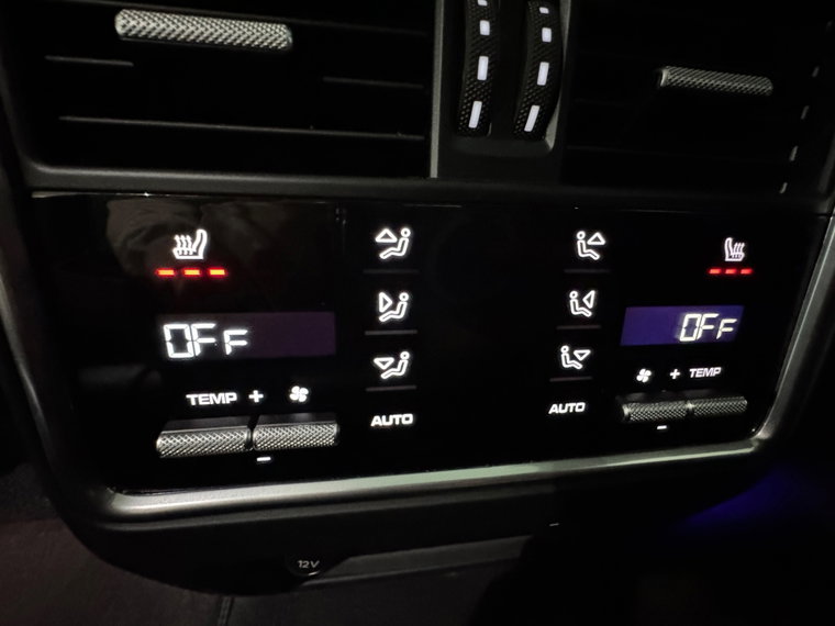 Vehicle Image 40