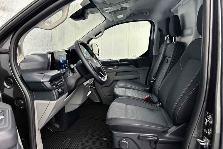 Vehicle Image 21