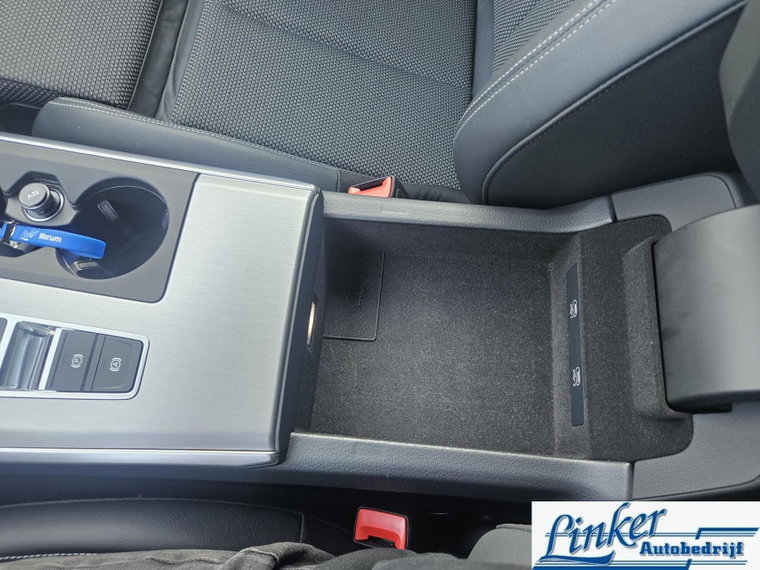 Vehicle Image 37
