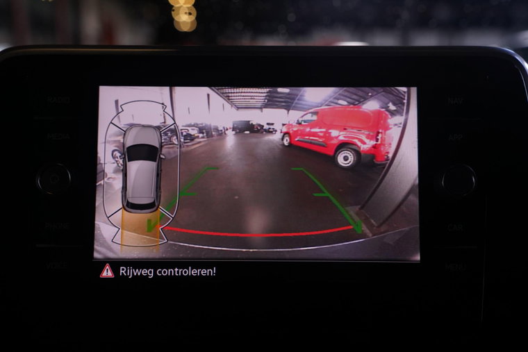 Vehicle Image 39