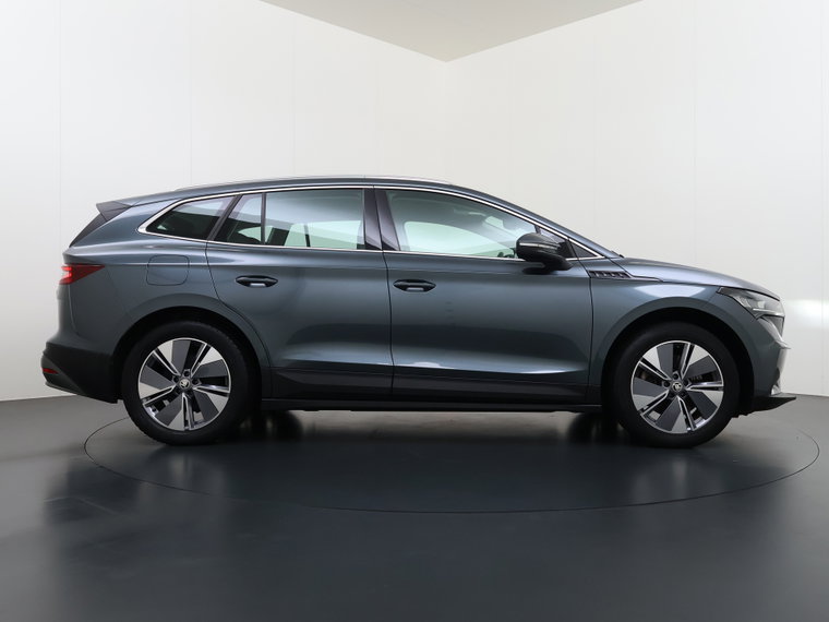 Vehicle Image 40