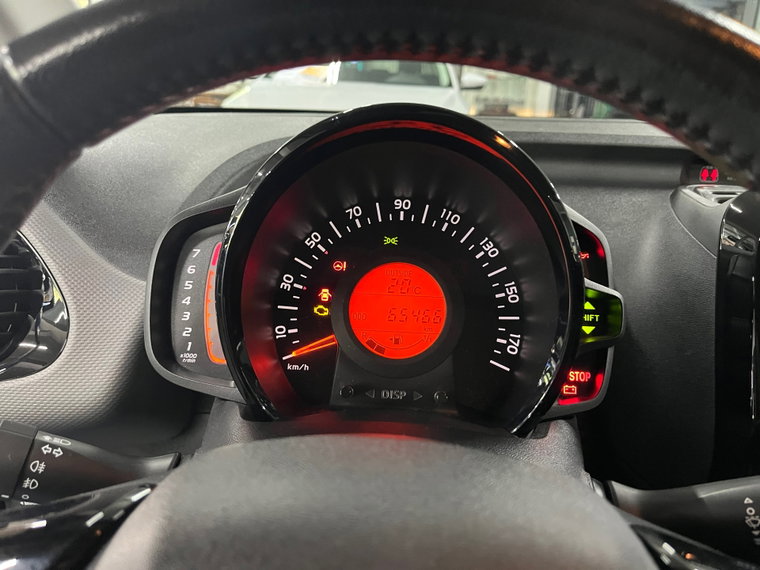 Vehicle Image 19