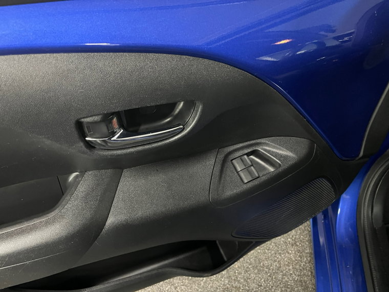 Vehicle Image 26